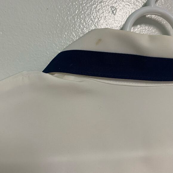 Vintage Women's White and Blue Trim Embroidered Button Up Blouse Size Large - Picture 6 of 6